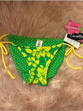 Smoothie by Cherish - Green & Yellow Floral Reversible Bikini Bottoms